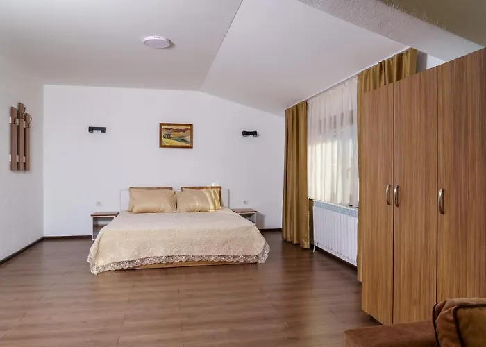 свети никола Pensión